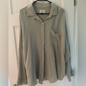 American Eagle Button Down